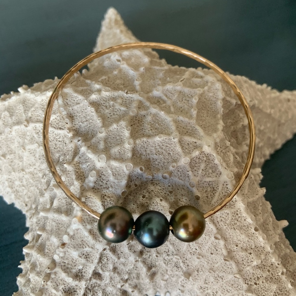 Gorgeous Triple Tahitian Bangle